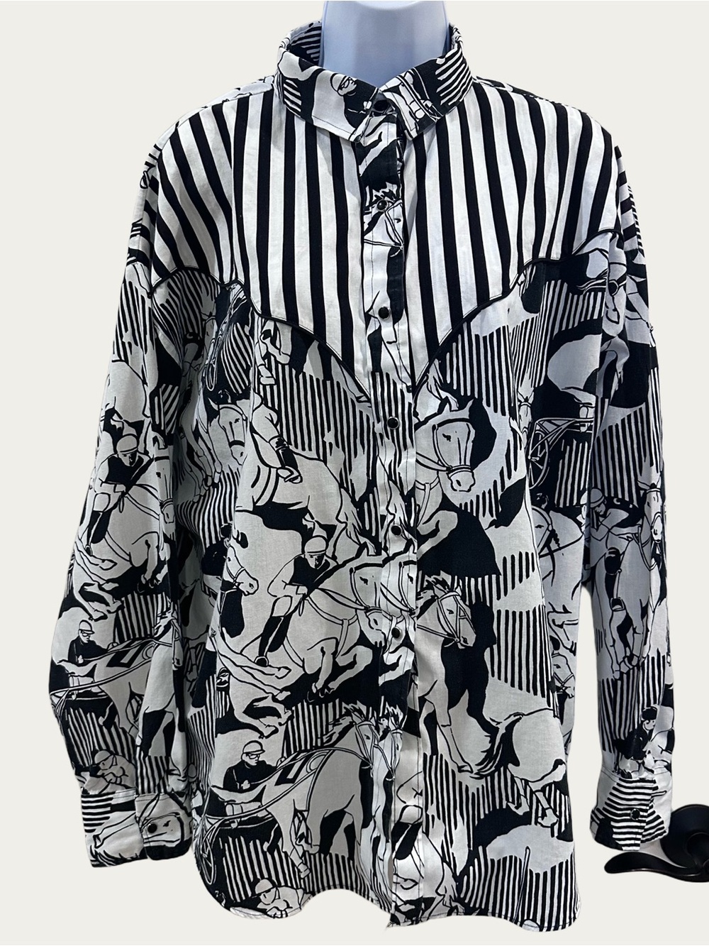 Racing Horse Derby Stylish Black & White Women’s Shirt size 17/18 Vintage Karman